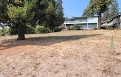 Sunridge Ln, Lowell, OR 97452