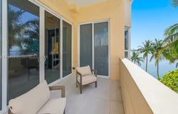 808 Brickell Key Dr, Miami, FL 33131