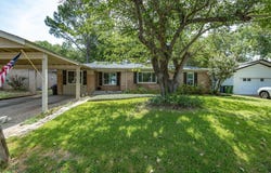 828 Billie Ruth Lane, Hurst, TX 76053