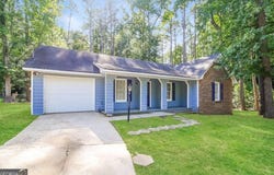 8605 Collins Drive, Jonesboro, GA 30236