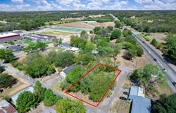 1603 Gordon St, Bastrop, TX 78602