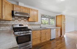 82 MALIA ST, Hilo, HI 96720