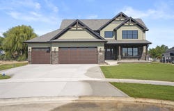 2412 Apple Court, Schererville, IN 46375