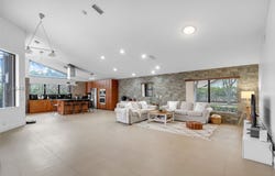 1051 Deerpath Ct, Weston, FL 33326