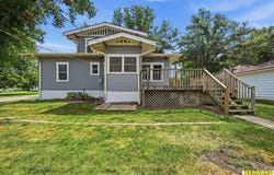 291 N 3rd Street, Tecumseh, NE 68450