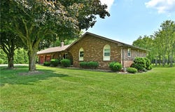 5212 King Graves Road, Vienna, OH 44473