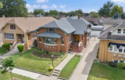 6858 Riverside Drive, Berwyn, IL 60402