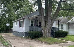 923 Mann Avenue, Flint, MI 48503-4940