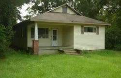 320 N Locust Street, McComb, MS 39648