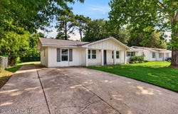 2154 Floyd Drive, Biloxi, MS 39531