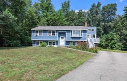 13 Cole Road, Derry, NH 03038