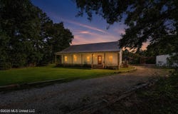 18 Harbor Lane, Carriere, MS 39426