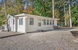 7066 White Swan Lane, Red Bud, IL 62278