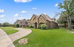 3300 Alexandria Court, Grapevine, TX 76092