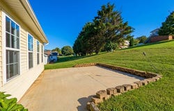 509 Cherry Hill Dr, Abingdon, VA 24210