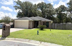 2007 Gren Mill Ct, Cantonment, FL 32533