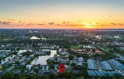 1896 Piccadilly Circus, NAPLES, FL 34112