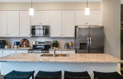 414 17th Ave, Ranson, WV 25438