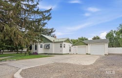 418 E Ave B, Wendell, ID 83355