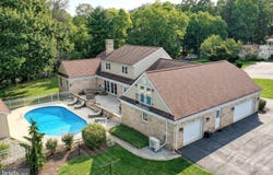 1 W LAWN Circle, WORMLEYSBURG, PA 17043