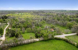 266 Beaver Rd, Elgin, TX 78621