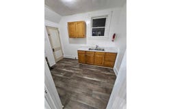 103 E 1st Ave, Tarentum, PA 15084