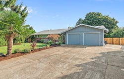 128 NE 12TH Ave, Canby, OR 97013