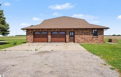 6386 E Washington, Ithaca, MI 48847
