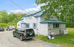 132 Washington Street, Oakland, ME 04963