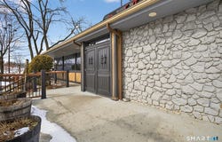 5 Main Street, Derby, CT 06418