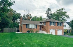 208 SYPHERD DR, NEWARK, DE 19711