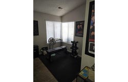 1615 E Castlecrest Avenue, Visalia, CA 93292