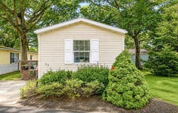 37 Hubbard, Riverhead, NY 11901