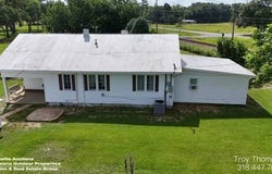 111 Edwin Gremillion Rd, Hessmer, LA 71341