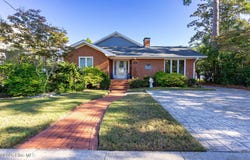 1804 River Drive, New Bern, NC 28560