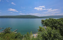 2 Cliffside Drive, Canandaigua, NY 14424