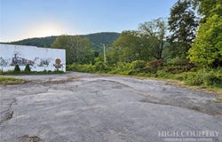 E 2nd Street, West Jefferson, NC 28694