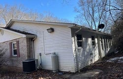5287 State Highway 2, Olive Hill, KY 41164