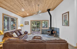 11967 Snowpeak Way, Truckee, CA 96161