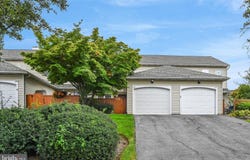 125 TREETOPS Drive, LANCASTER, PA 17601