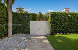3909 Garden Ave, Miami Beach, FL 33140