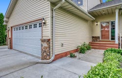 2337 Manuela Drive, Chaska, MN 55318