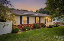 101 Cedar Lane, Mount Holly, NC 28120
