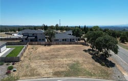 2 Stepping Stone Ct, Oroville, CA 95966
