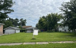 4223 Elm Avenue, Lyons, IL 60534