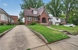 654 Moreley Avenue, Akron, OH 44320