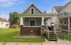 413 E King Street, Garrett, IN 46738