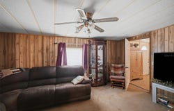 13637 CR 737, WEBSTER, FL 33597
