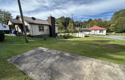 541 Scarbro Loop Road, SCARBRO, WV 25917