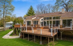 7 Windemere Crest, Woodbury, NY 11797